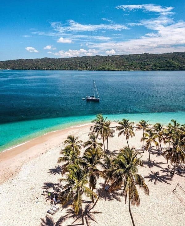 Privaat toer na Los Haitises Nasionale Park vanaf Samaná Port + Bacardi Island (Cayo Levantado)